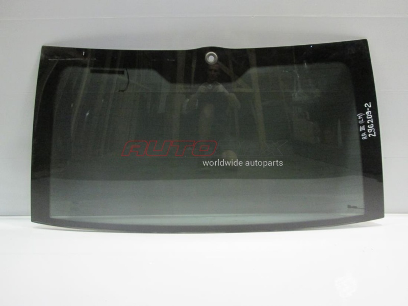 Стекло Заднее Range Rover III (LM) 2002>2012