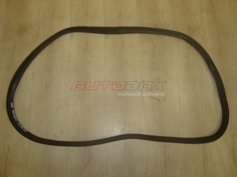Уплотнитель Проема Багажника Sebring/Stratus 2001>2006