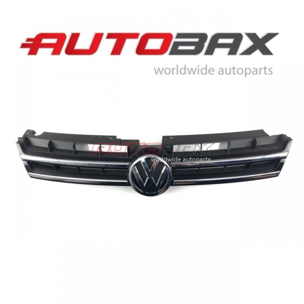 Решетка Радиатора VolksWagen Touareg 2010>