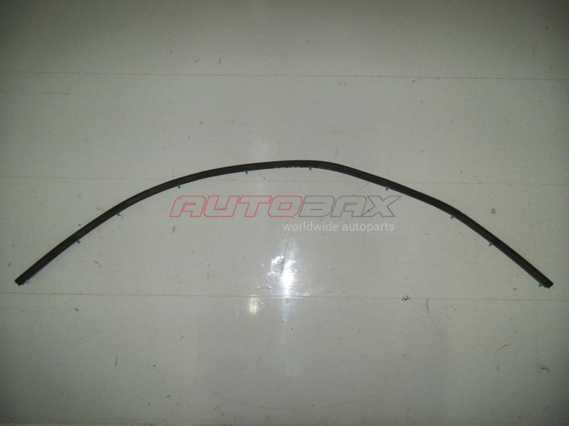 Уплотнитель Капота CX 5 2012>
